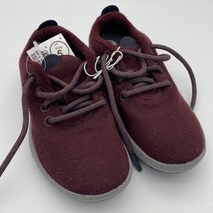 NWOB Allbirds Women's Merino Wool Runners Shoes Burgundy Sneakers, size 5 NEW